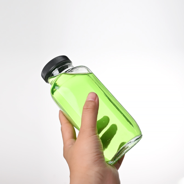 500ml Empty Juice Beverage Bottles with Screw Plastic Cap - Image 2
