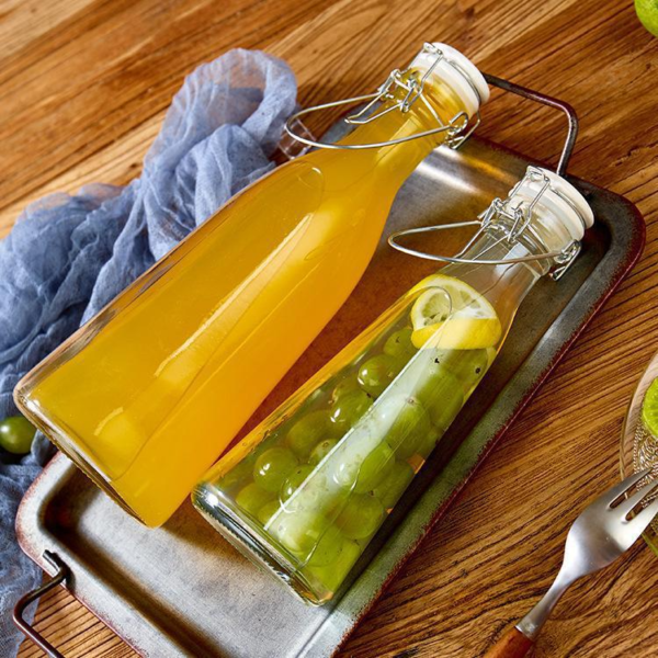 1L Glass Flip Top Drink Bottle with Twist-On Stopper - Image 3