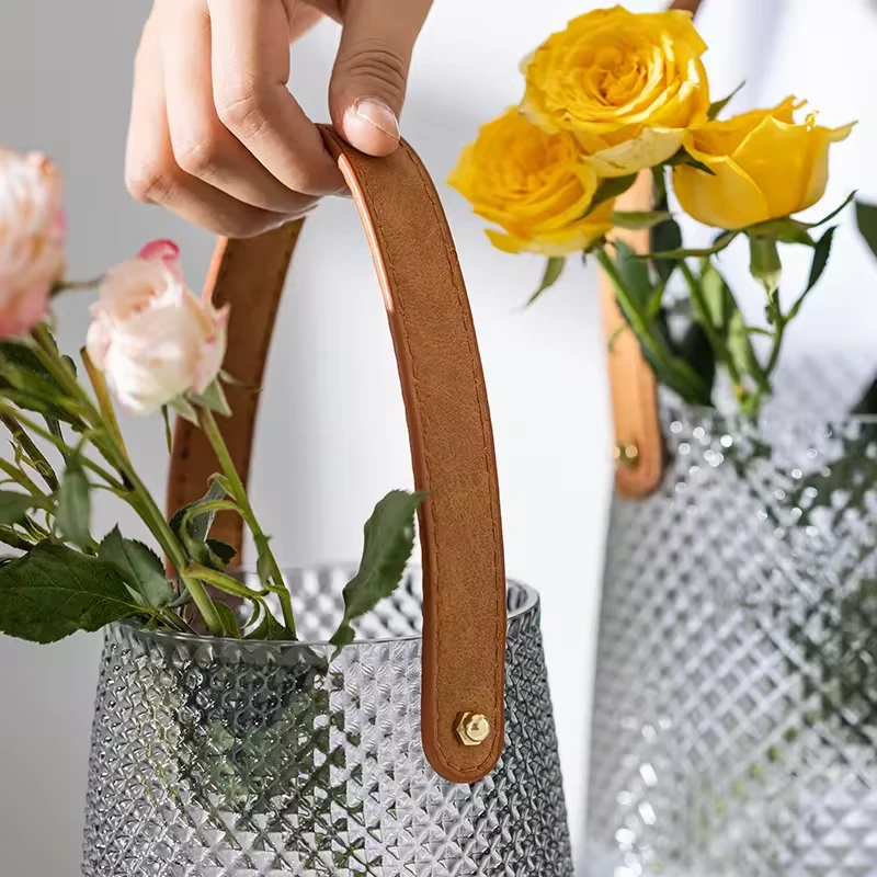 Fashionable Glass Vase With Handle 7 Fashionable Glass Vase With Handle - Image 7