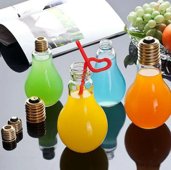 Customized light bulb shaped transparent drinking juice glass bottle
