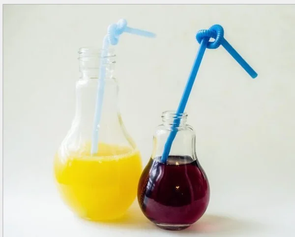 Customized light bulb shaped transparent drinking juice glass bottle - Image 3